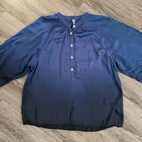 Raquel Allegra Navy Ombré Blouse - Picture 2 of 9